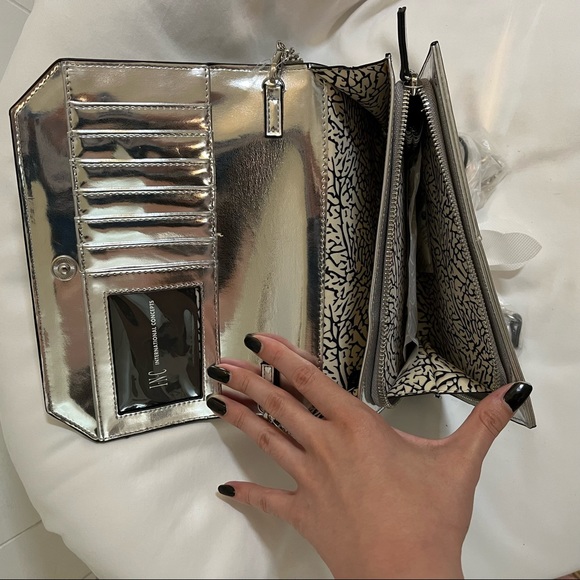 Shiny chrome silver clutch wallet crossbody mini purse with chain - Picture 3 of 4